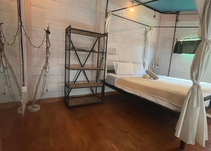 Surf Loft With Private Kitchen And Shared Pool * Canggu (Bali)