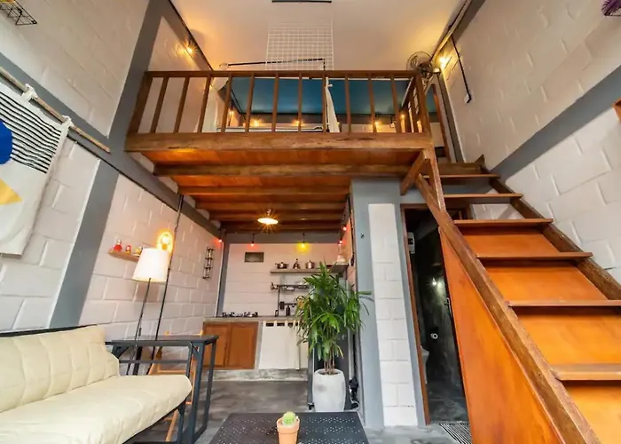 Surf Loft With Private Kitchen And Shared Pool *