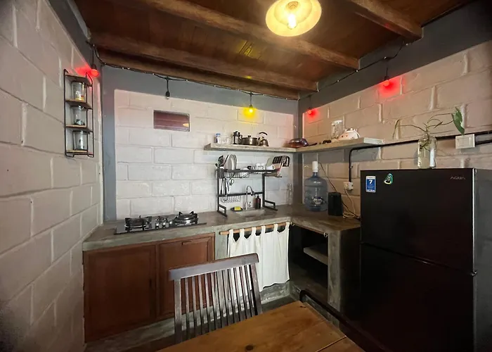 Surf Loft With Private Kitchen And Shared Pool * Canggu (Bali)