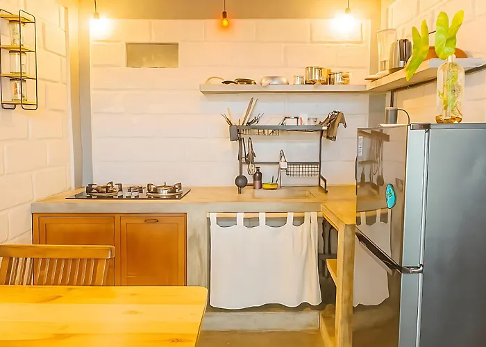 Surf Loft With Private Kitchen And Shared Pool * Canggu (Bali)